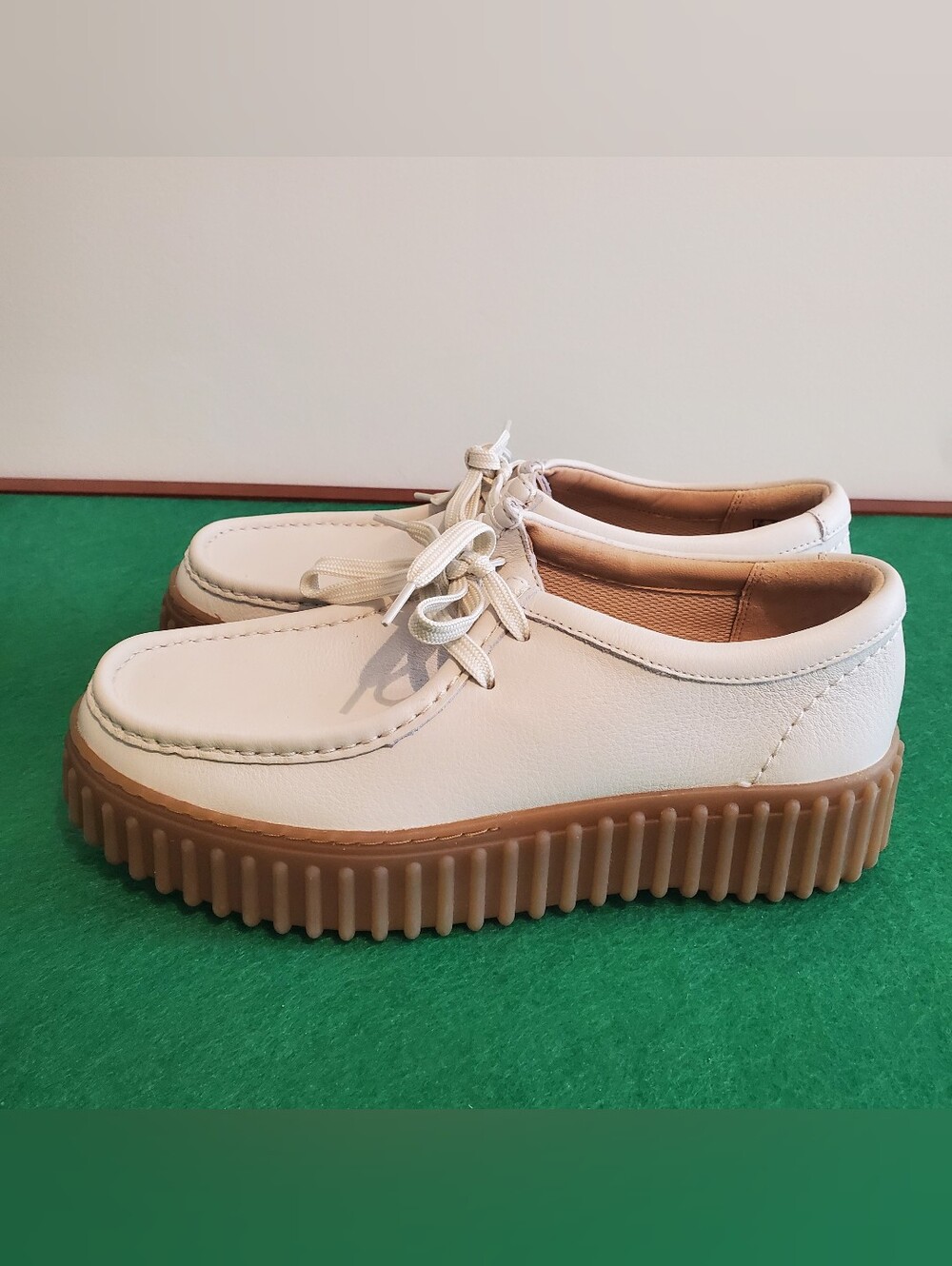Clarks Torhill Bee Off White Leather Shoes Chunky Ribbed Platform Size 9